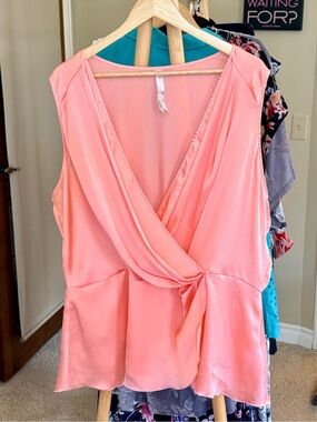 Melissa McCarthy Coral Sleeveless Surplice Peplum Blouse 3X
